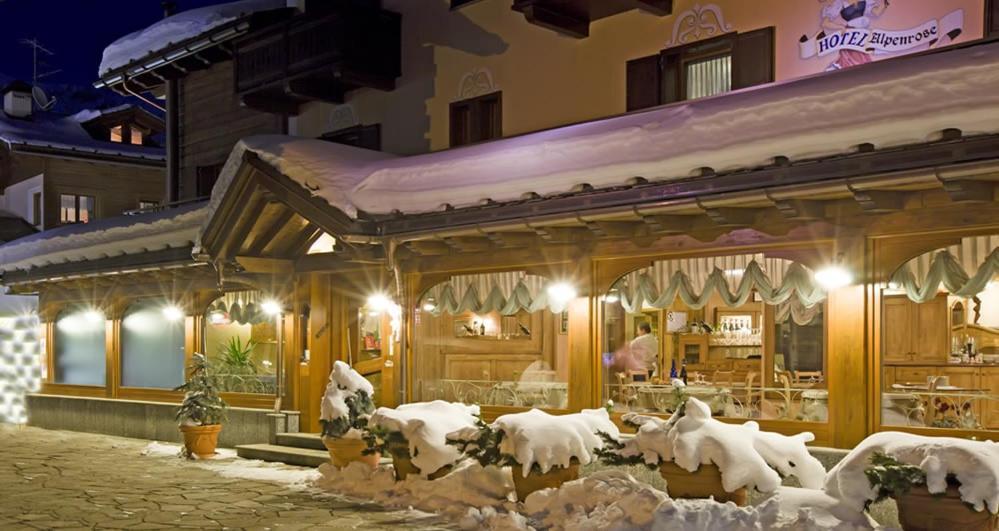 ليفينو Albergo Alpenrose المظهر الخارجي الصورة